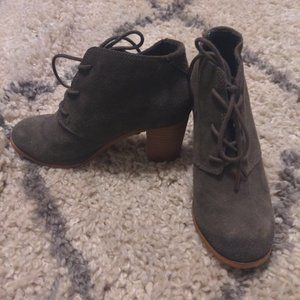 Tom's Lanuta lace-up suede ankle booties